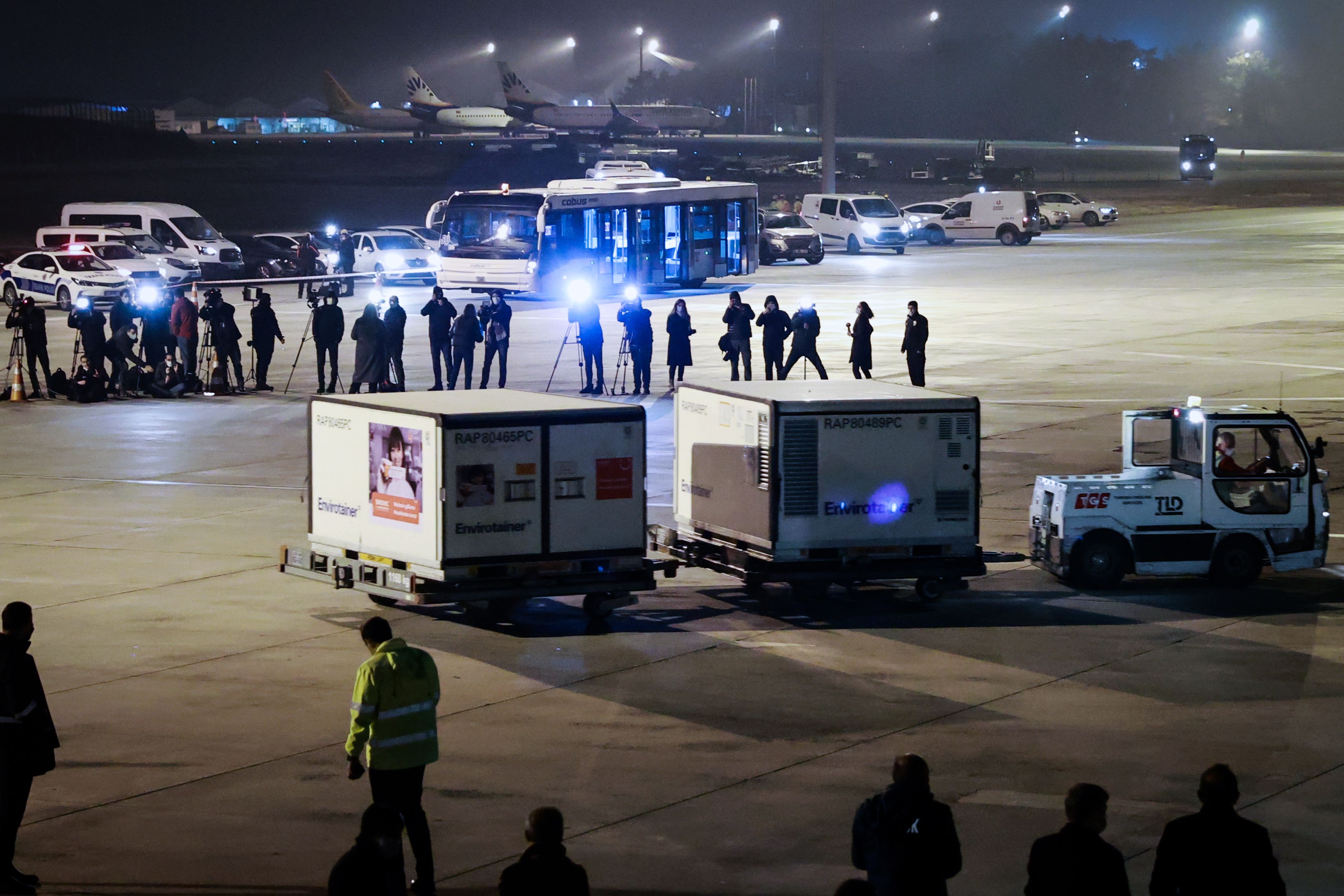 Pengiriman vaksin Sinovac