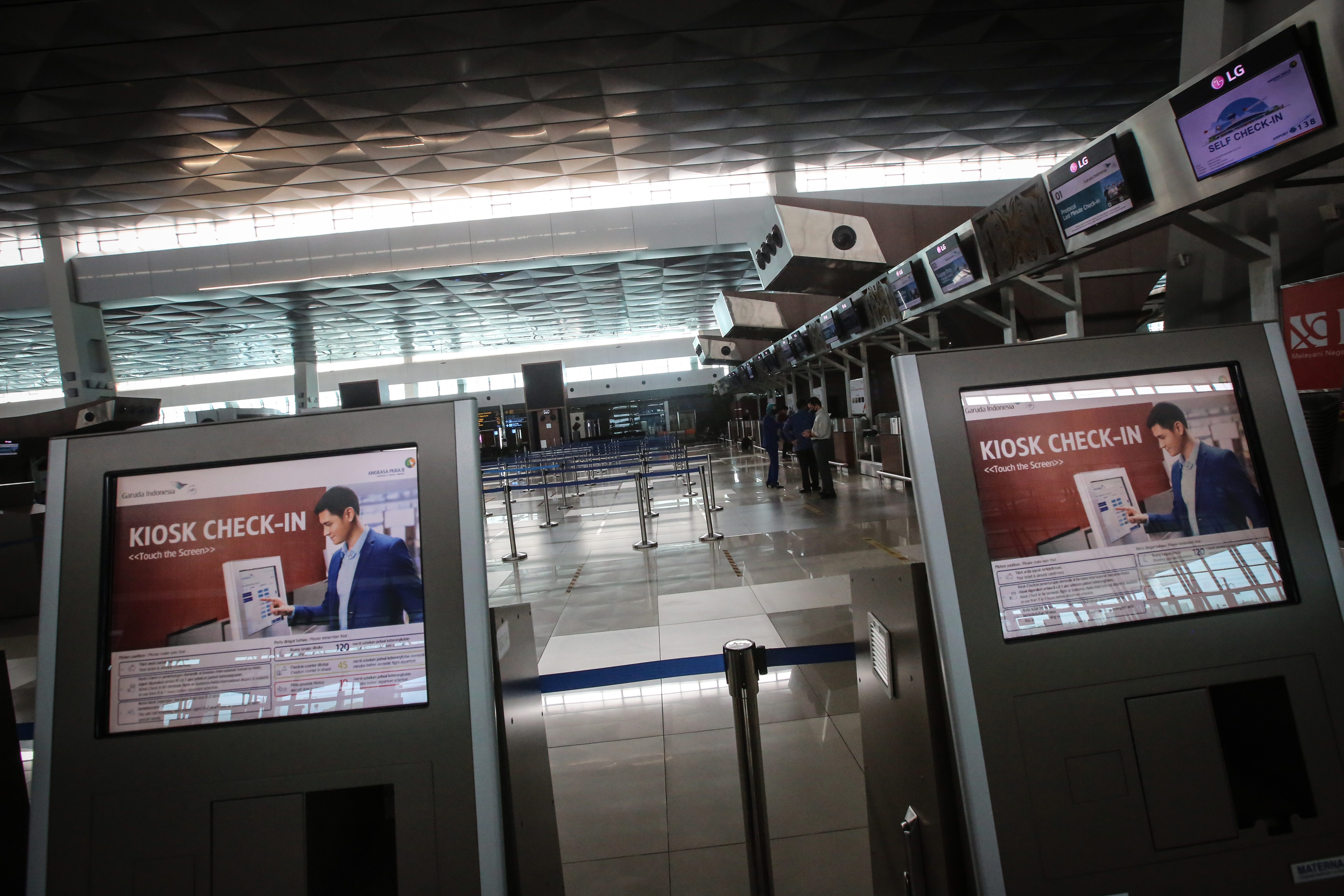 Situasi Terminal 3 Bandara Internasional Soekarno-Hatta, Cengkareng, Tangerang, Banten (29/4/2020). 