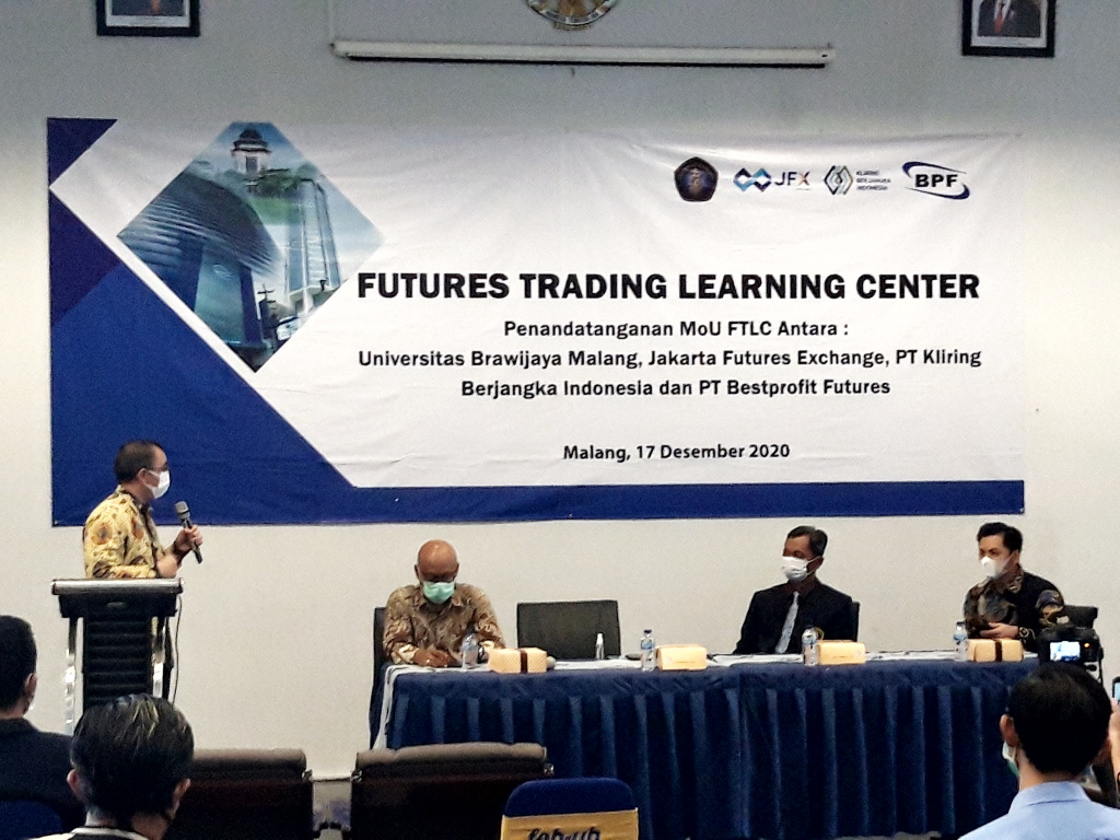 Pusat Pembelajaran Perdagangan Berjangka Komoditi dibuka di Universitas Brawijaya. 
