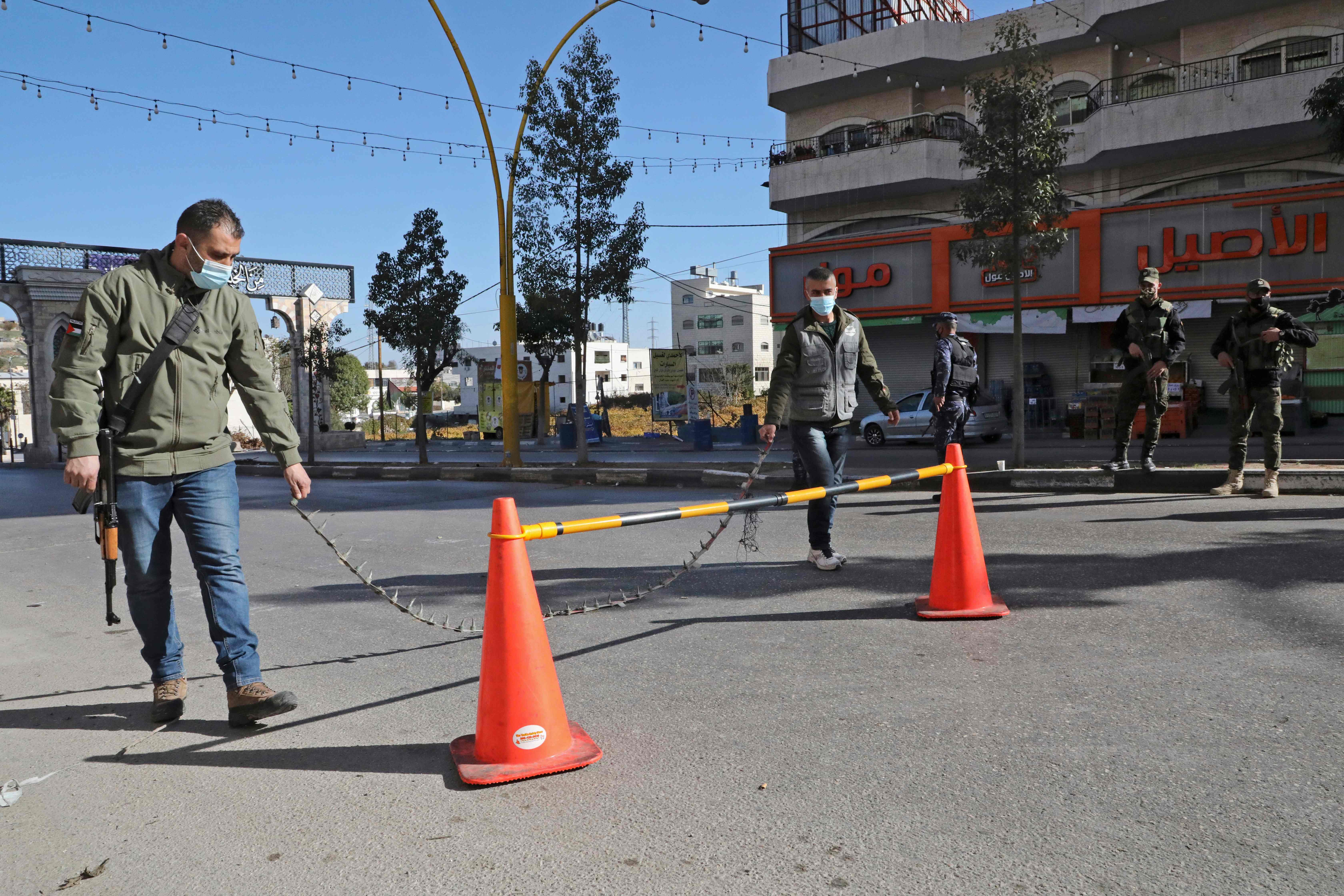 Otoritas Palestina Perketat Pembatasan Covid-19