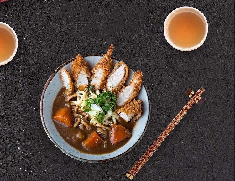 Salah satu menu kuliner kari Jepang.