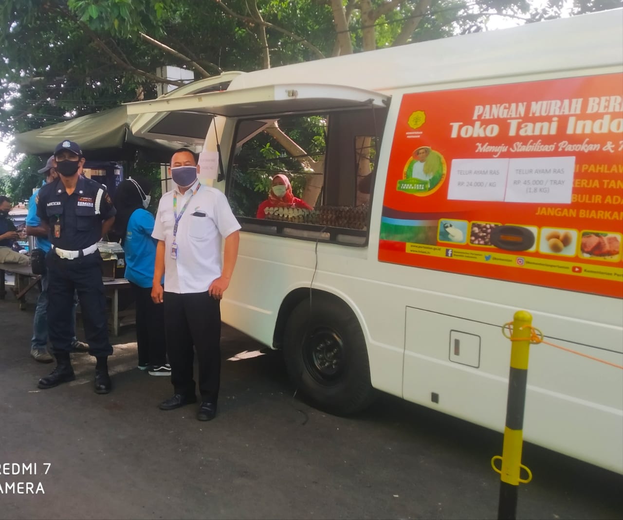 Pasar Mitra Tani/Toko Tani Indonesia Center (PMT/TTIC) menggelar pasar murah di wilayah Jabodetabek. 