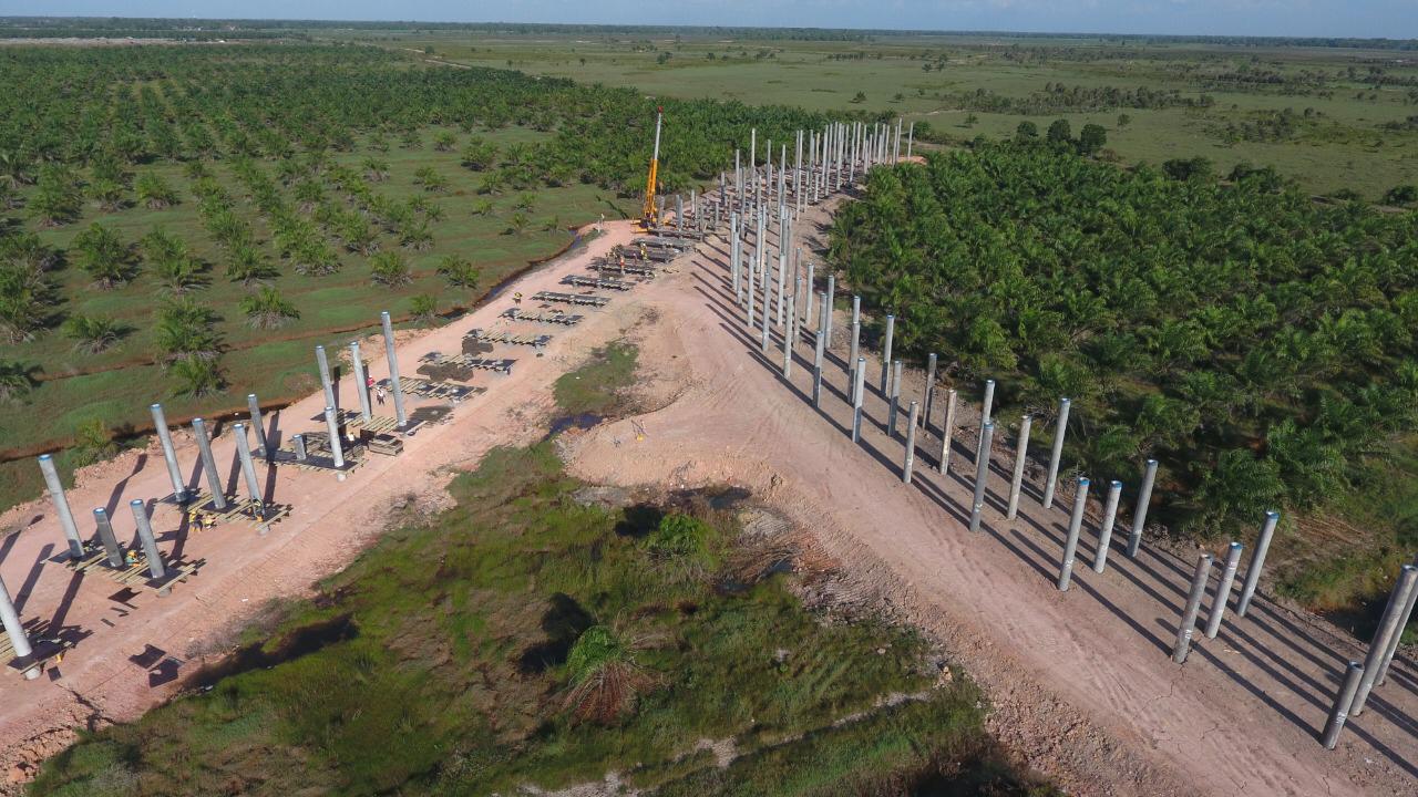 Pembangunan Jalan Tol Trans Sumatra (JTTS) sepanjang 2.765 km ruas Palembang-Bengkulu.