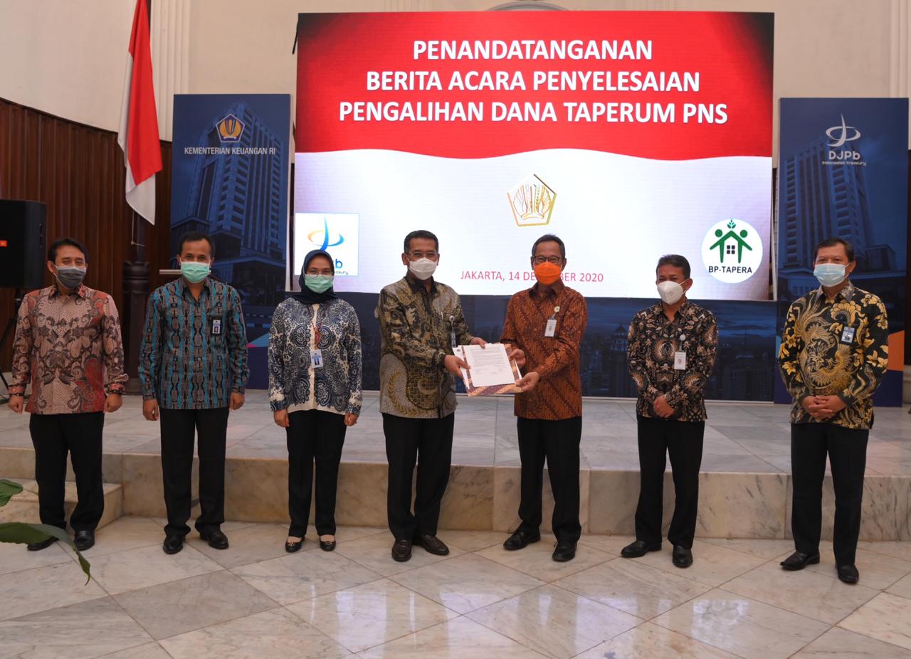 Penyerahan berita acara pelimpahan dana Taperum ke BP Tapera