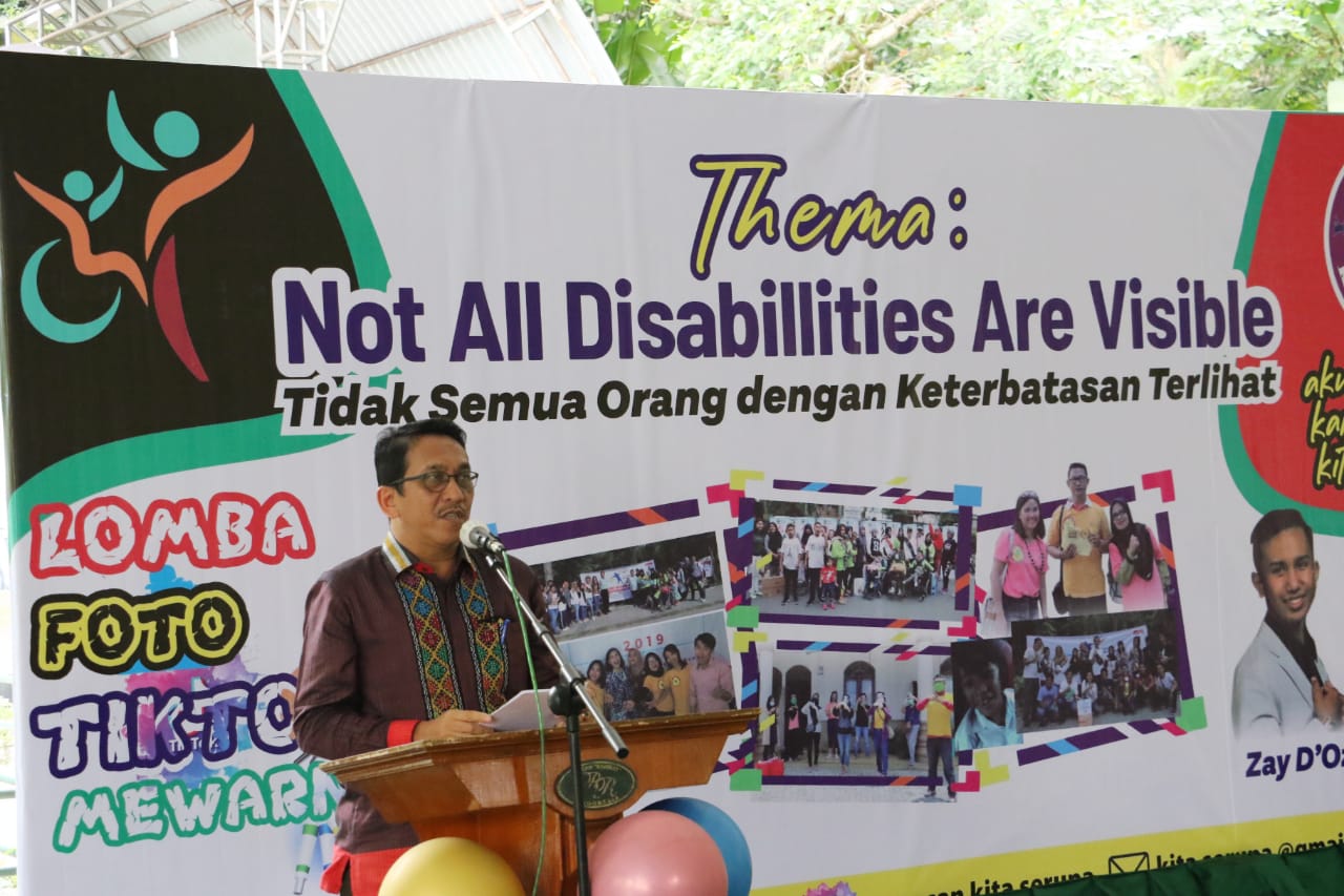 Asisten Perekonomian dan Pembangunan Zainal Siahaan yang mewakili Wali Kota Pematangsiantar.