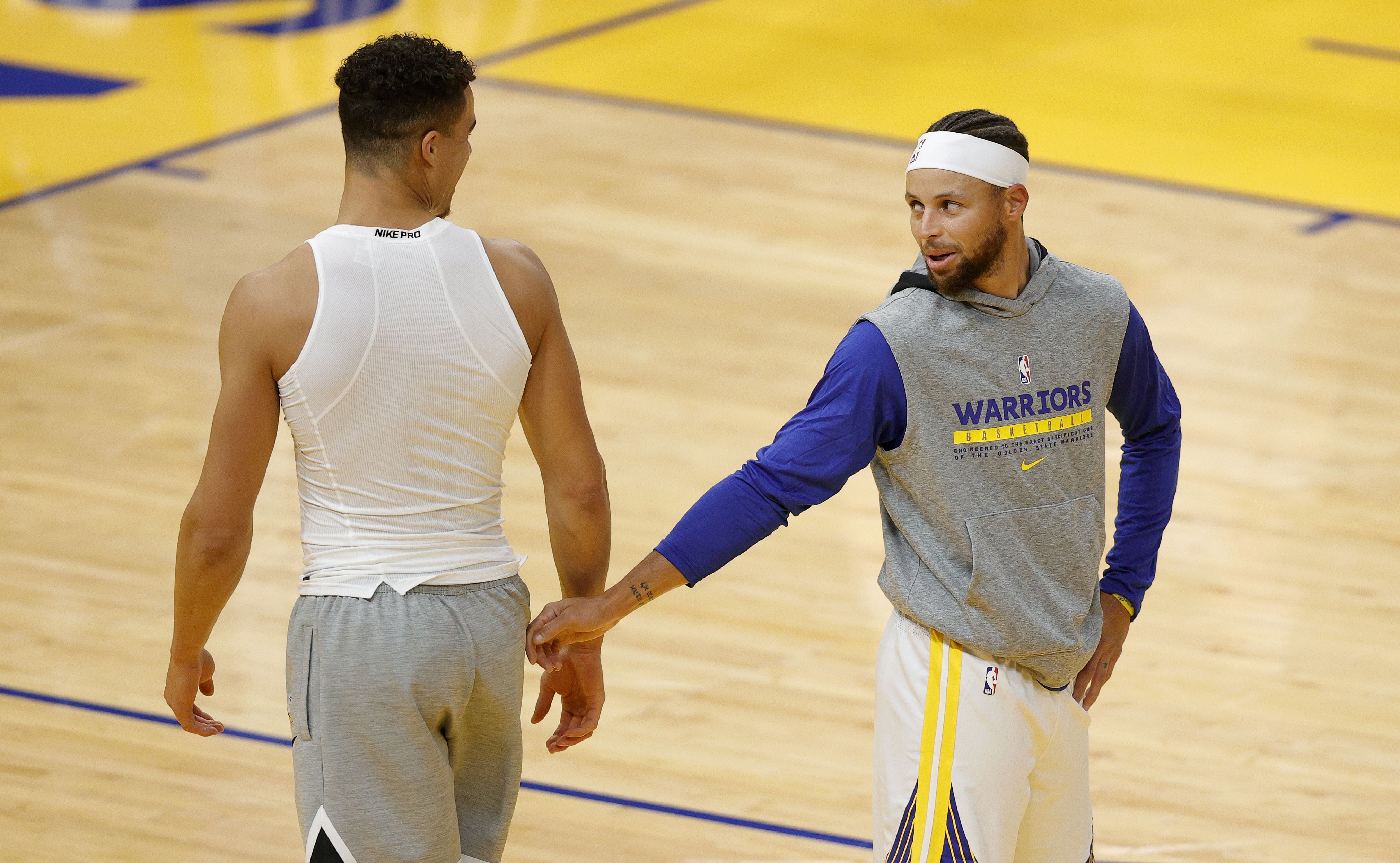 Kembali Diperkuat Stephen Curry, Warriors Bekuk Nuggets