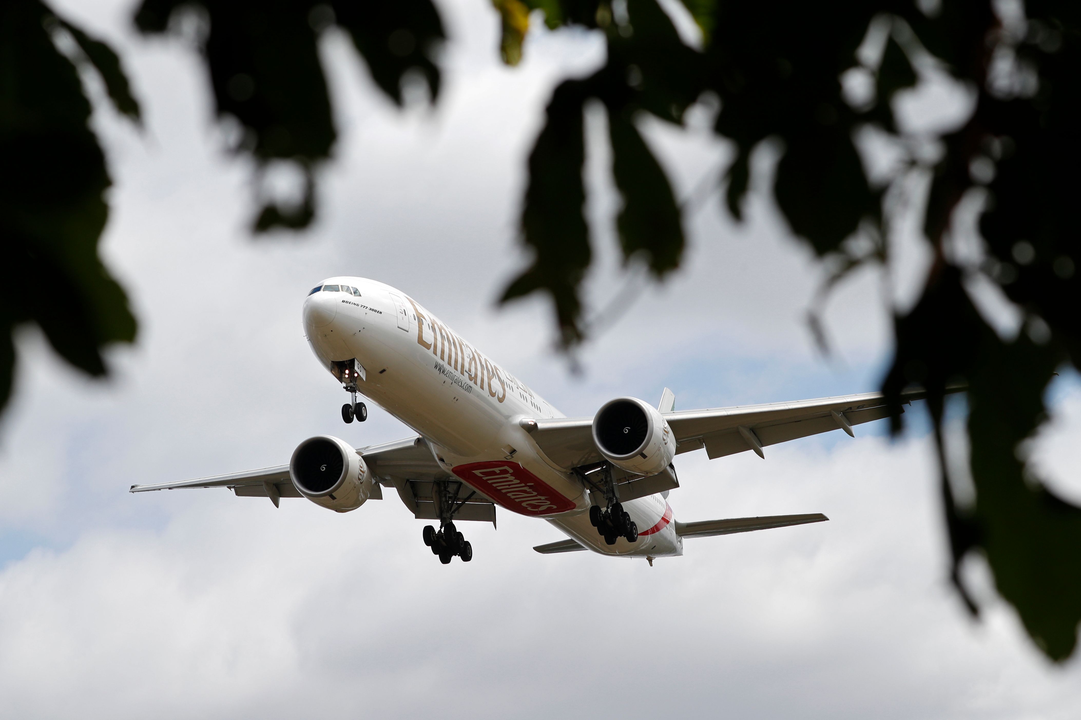 Inggris Tambahkan Tiga Negara ke Daftar Larangan Terbang