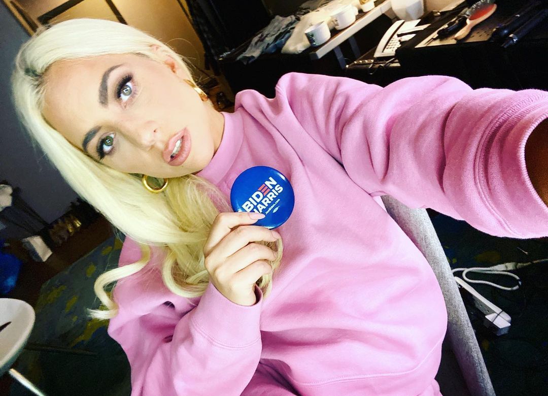 Lady Gaga terpilih membawakan lagu kebangsaan Amerika Serikat di pelantikan Presiden terpilih Amerika Serikat, Joe Biden.