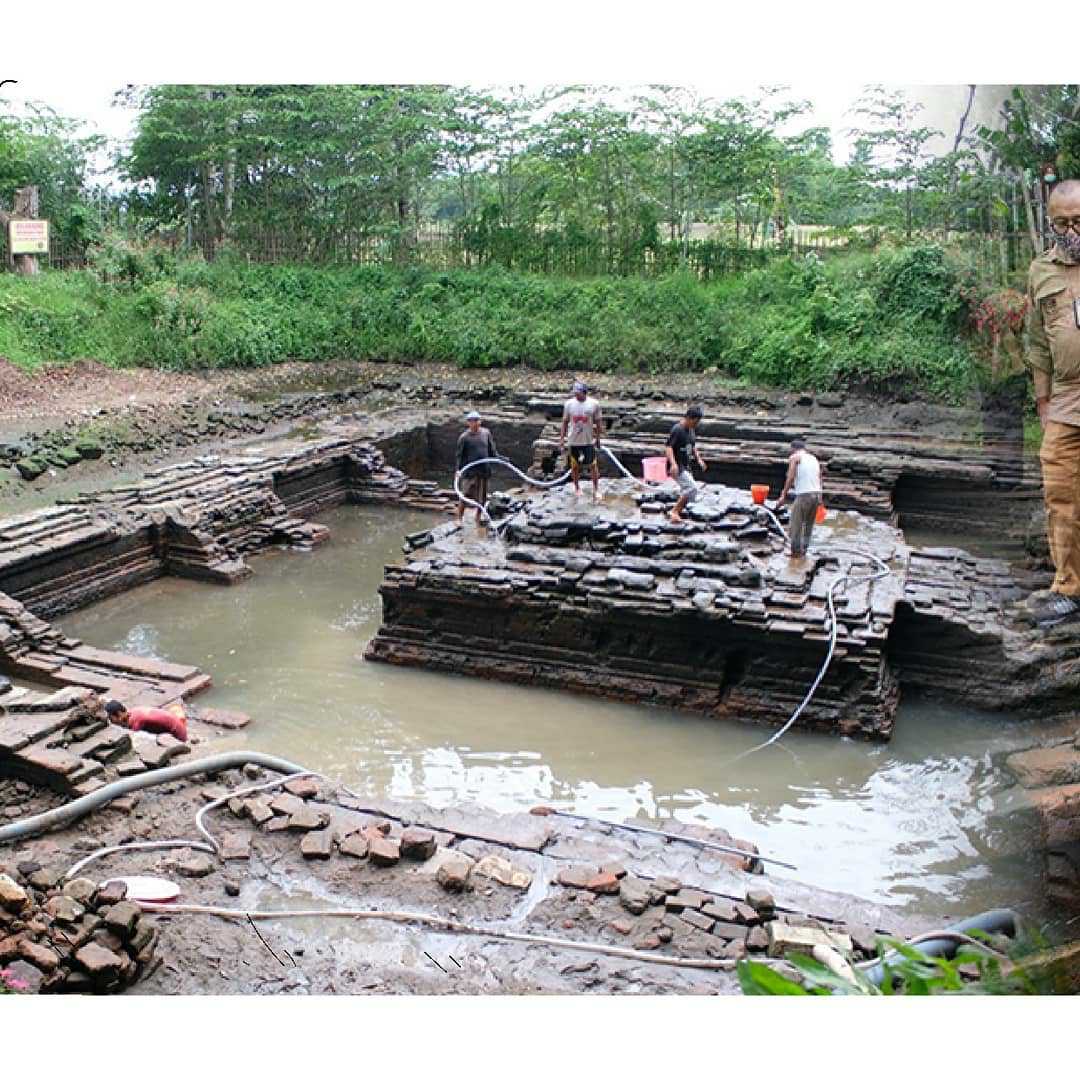 Situs kuno yang ditemukan warga di Jombang, Jawa Timur. 