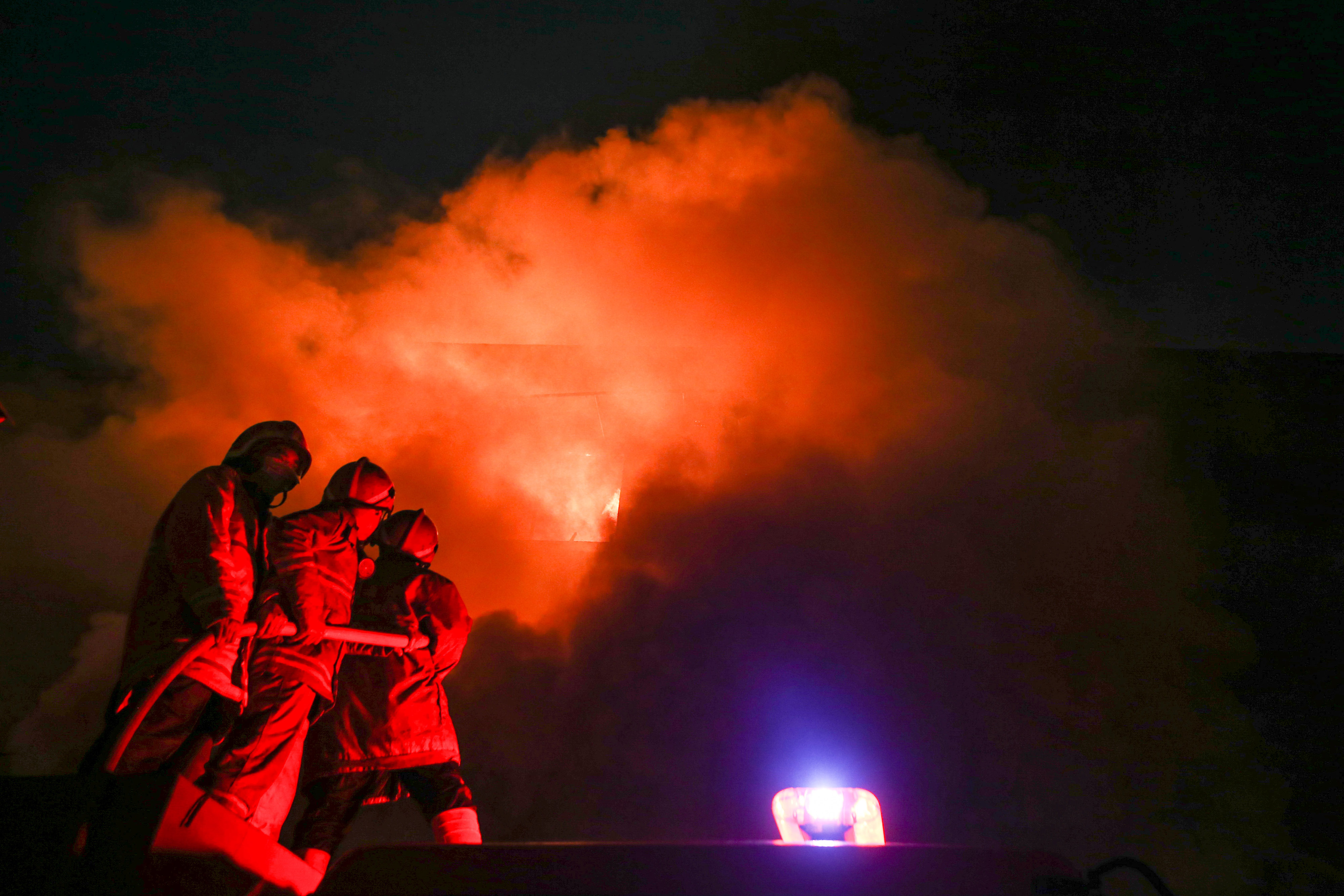 2 Kebakaran di Jakarta Terjadi pada Malam dan Dini Hari