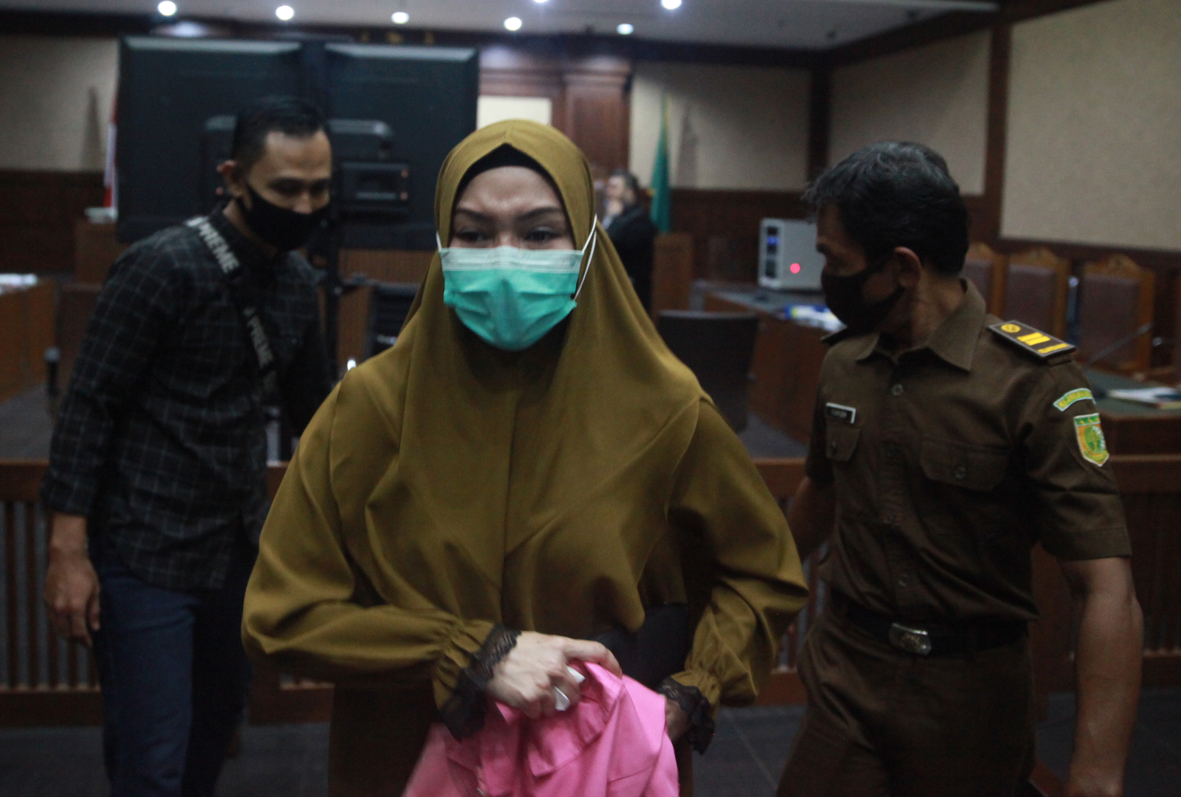 Terdakwa kasus penerimaan suap dari Djoko Tjandra terkait pengurusan fatwa Mahkamah Agung (MA) Pinangki Sirna Malasari.