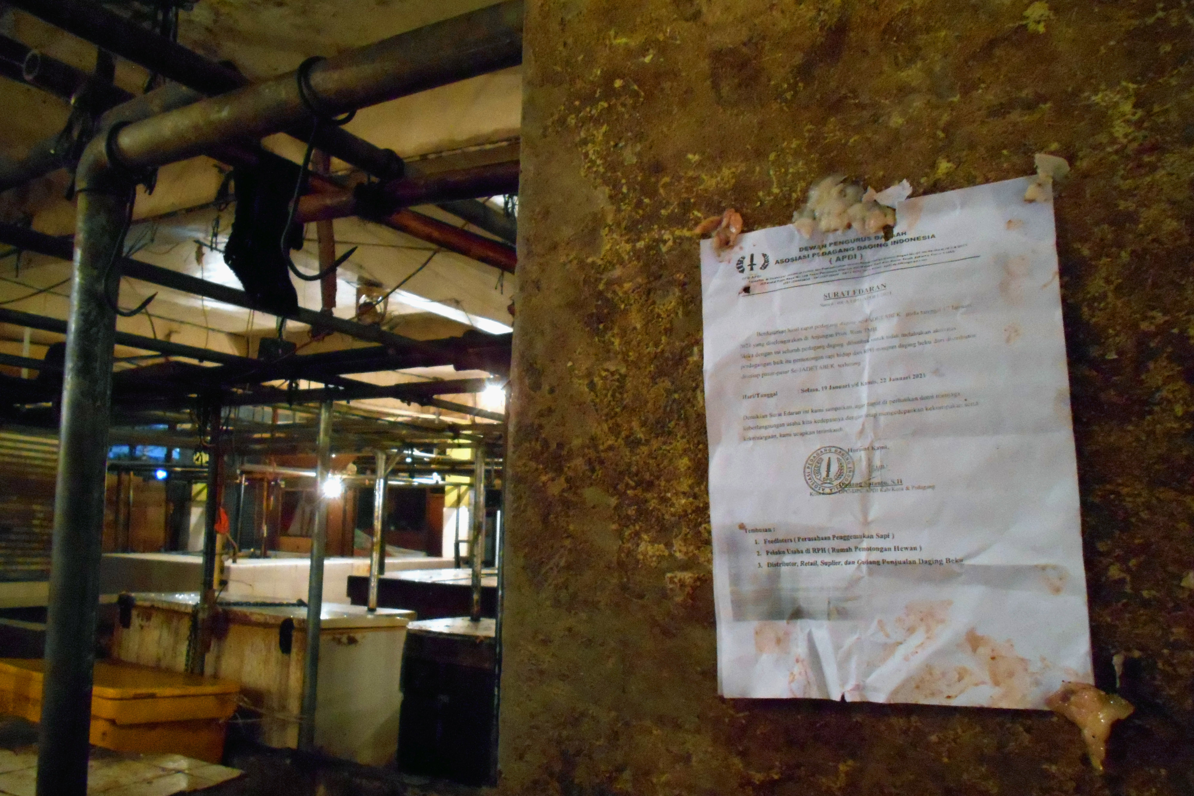 Pedagang daging Pasar Baru, bekasi, dalam surat edarannya menyatakan tidak berdagang terhitung sejak Selasa (19/1) hingga Kamis (22/1)