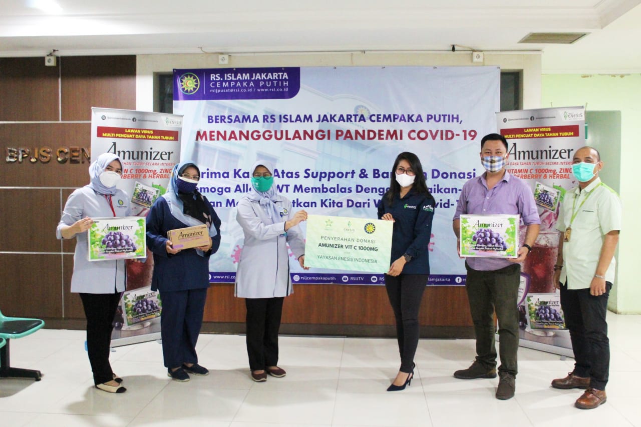 Pemberian bantuan untuk RS Islam Cempaka Putih dan RS Islam Sukapura.