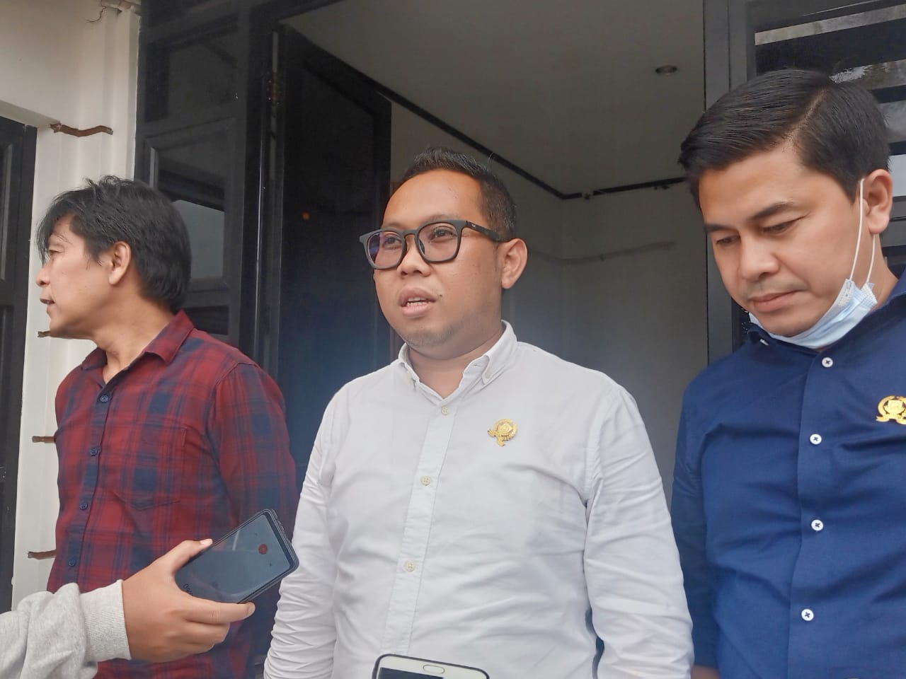 Ketua Komisi II DPRD Kota Sukabumi, Ivan Rusvansyah (tengah).