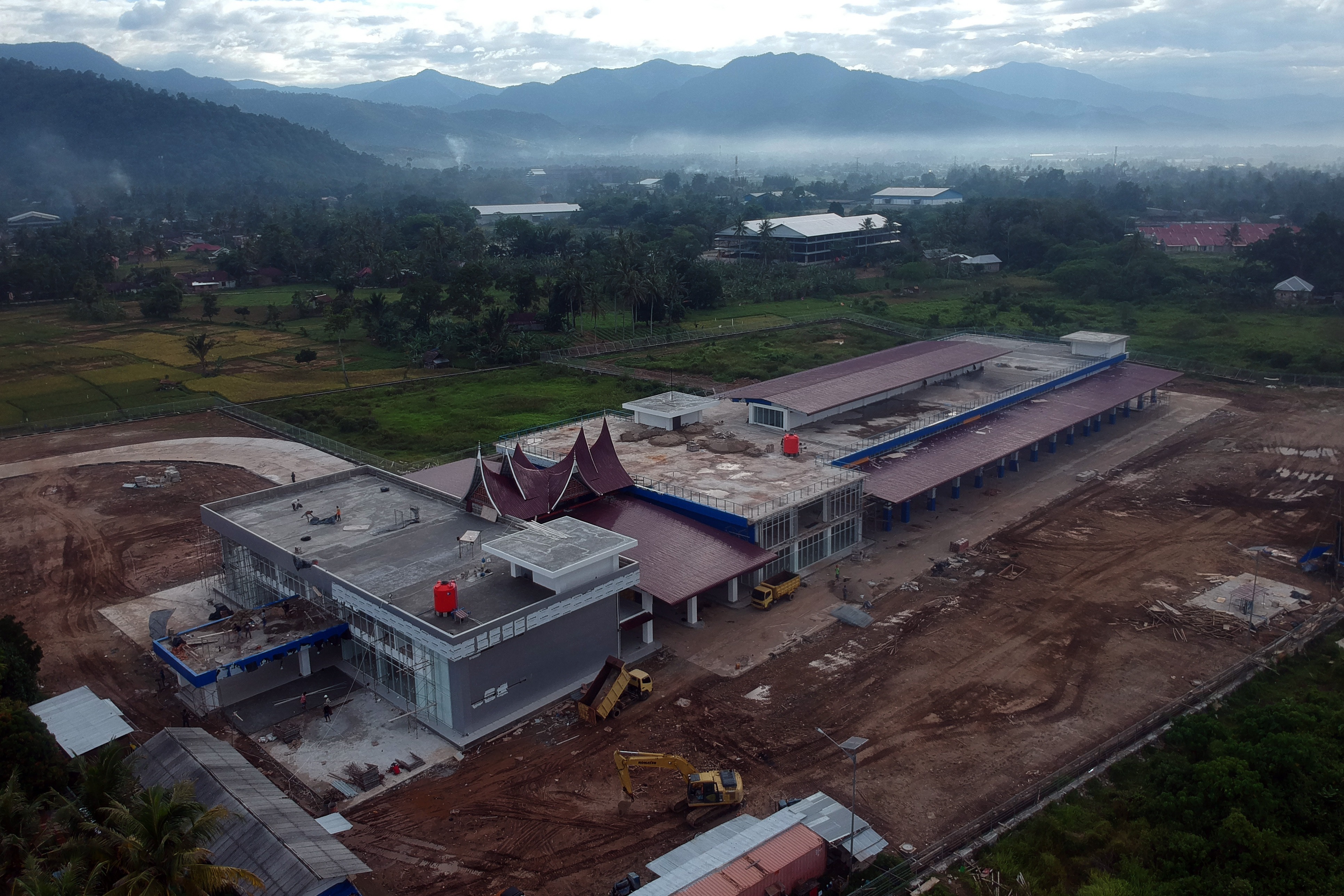 Proyek pembangunan terminal tipe A, Anak Air, Kecamatan Koto Tangah, Kota Padang, Sumatra Barat, Rabu (6/1). Proyek dibiayai SBSN.
