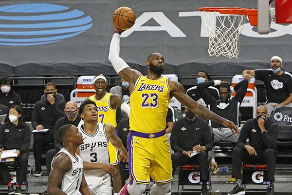 LA Lakers Ungguli Spurs Lagi