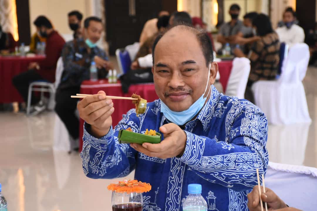 Wali Kota Tebing Tinggi Umar Zunaidi Hasibuan saat acara sarapan lemang bersama.