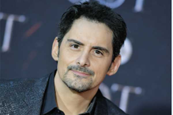 Musikus country Brad Douglas Paisley