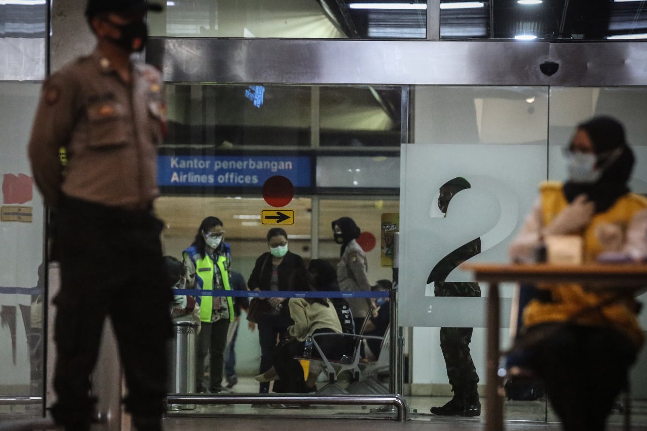Suasana crisis center Sriwijaya Air di Bandara Soekarno Hatta, Sabtu (9/1). 