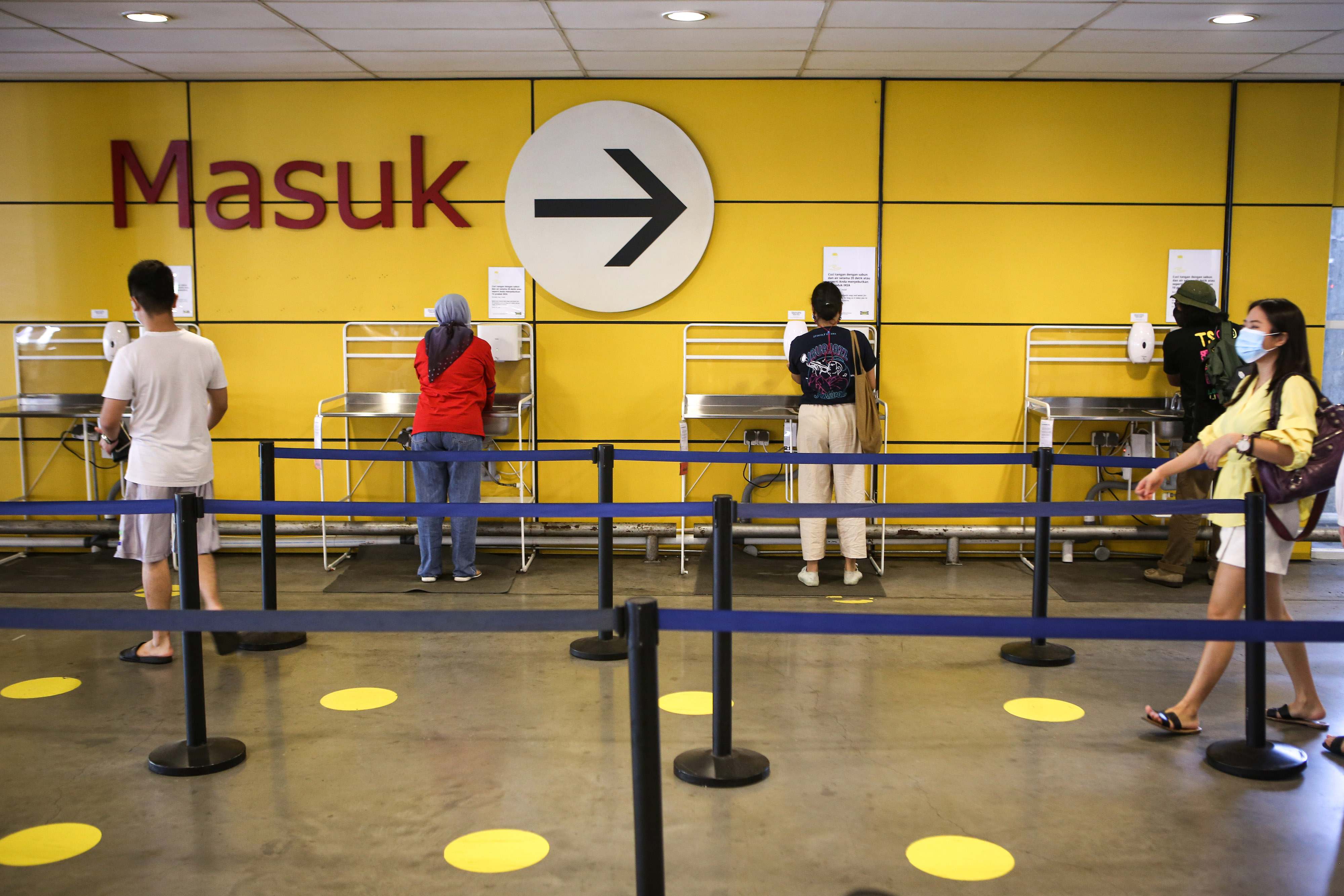 Ilustrasi masa pembatasan kegiatan