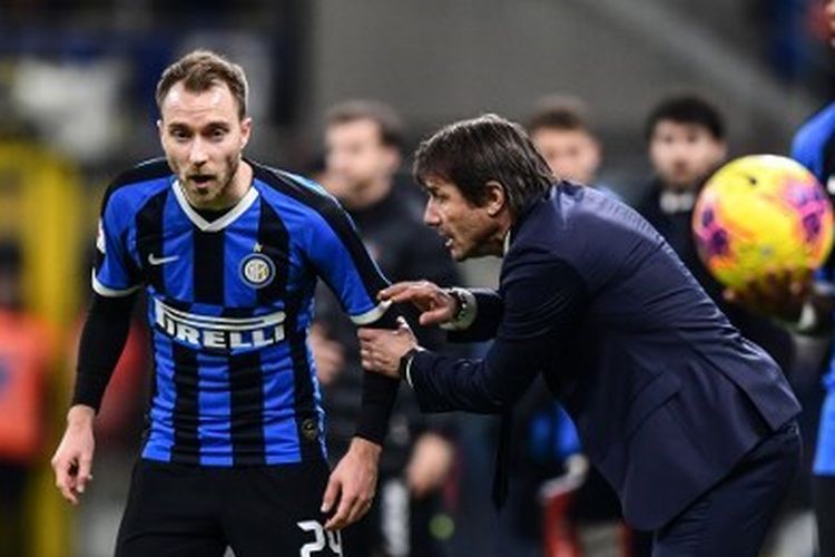 Antonio Conte dan Christian Eriksen 