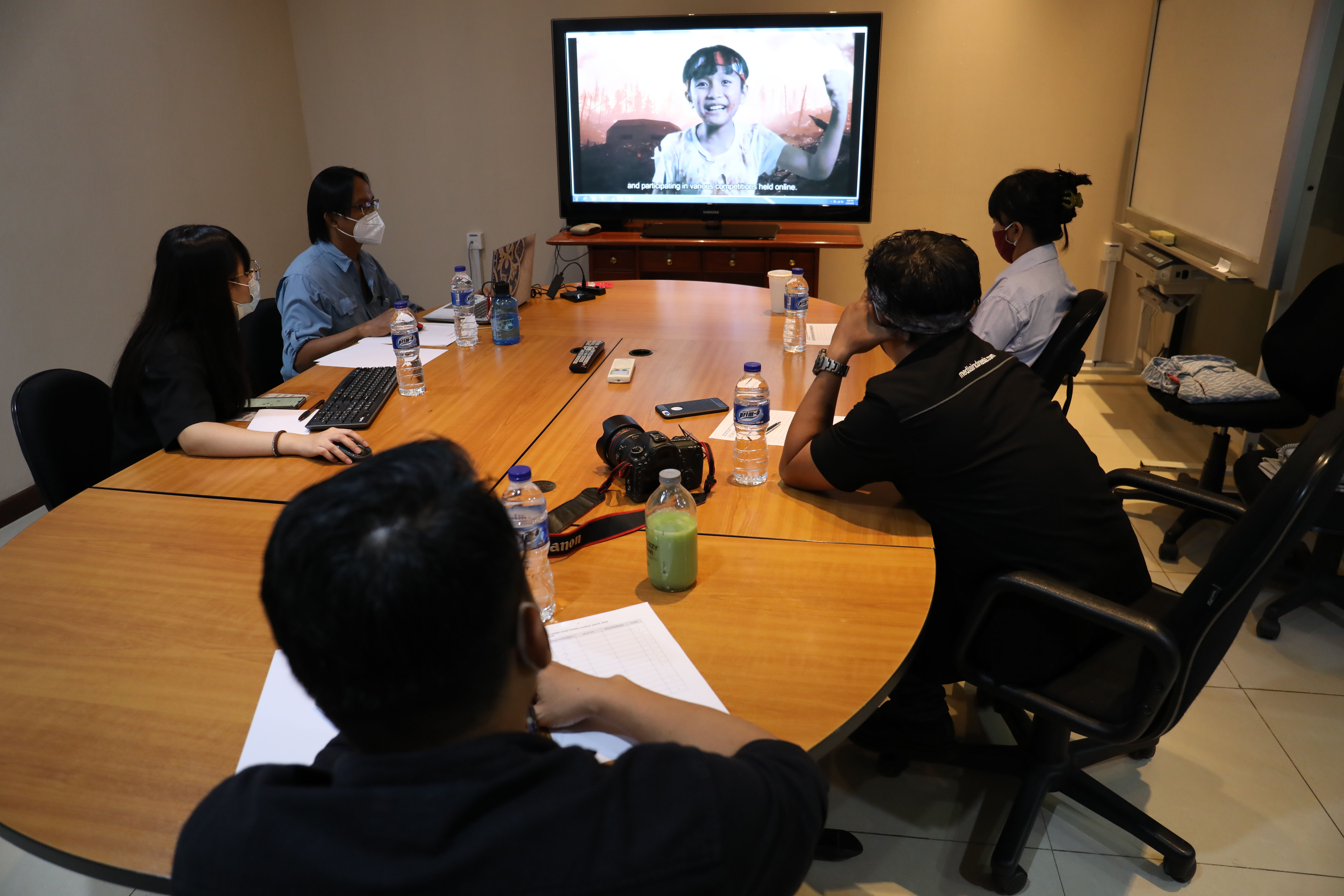 Proses penjurian lomba vlog instagram