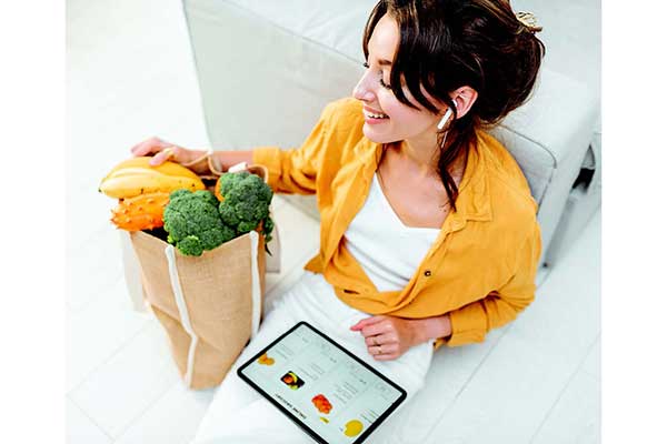 Selama pandemi, platform marketplace semakin menjadi andalan masyarakat dalam memenuhi kebutuhan harian.