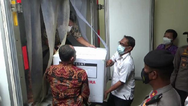 Tahap Pertama Vaksin Sinovac tiba di Sidoarjo
