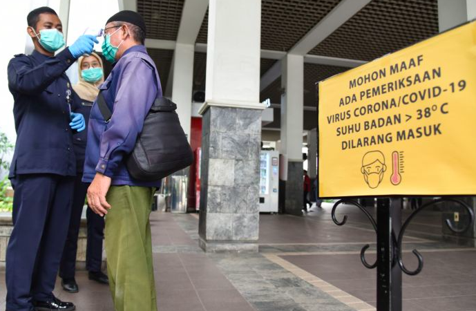 Kunjungi RSUD Cengkareng, Anies Tegaskan Covid-19 Ancaman Nyata