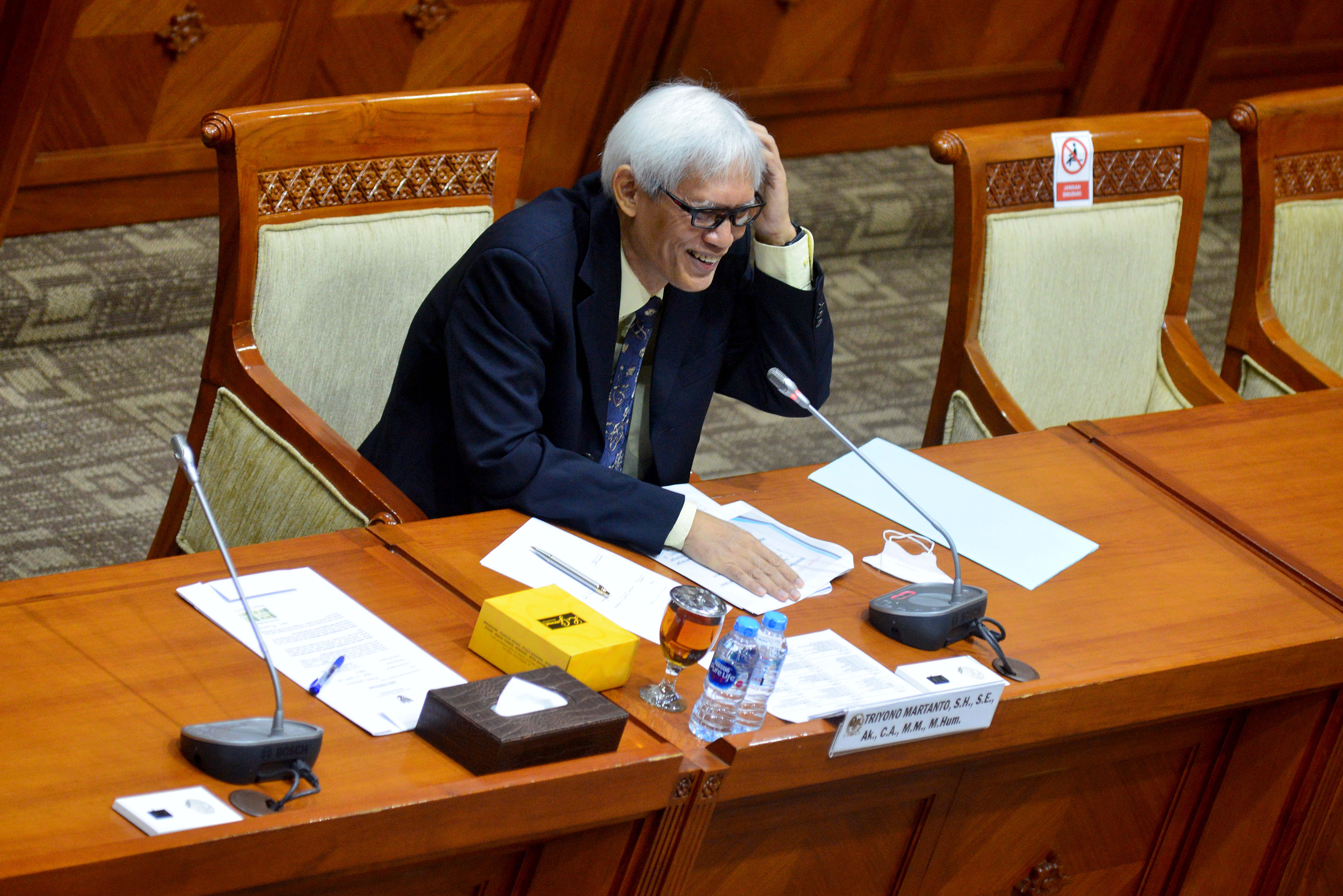 Calon Hakim Agung Triyono Martanto saat diminta klarifikasi dugaan plagiasi makalah yang ia buat saat fit and proper tes calon hakim agung