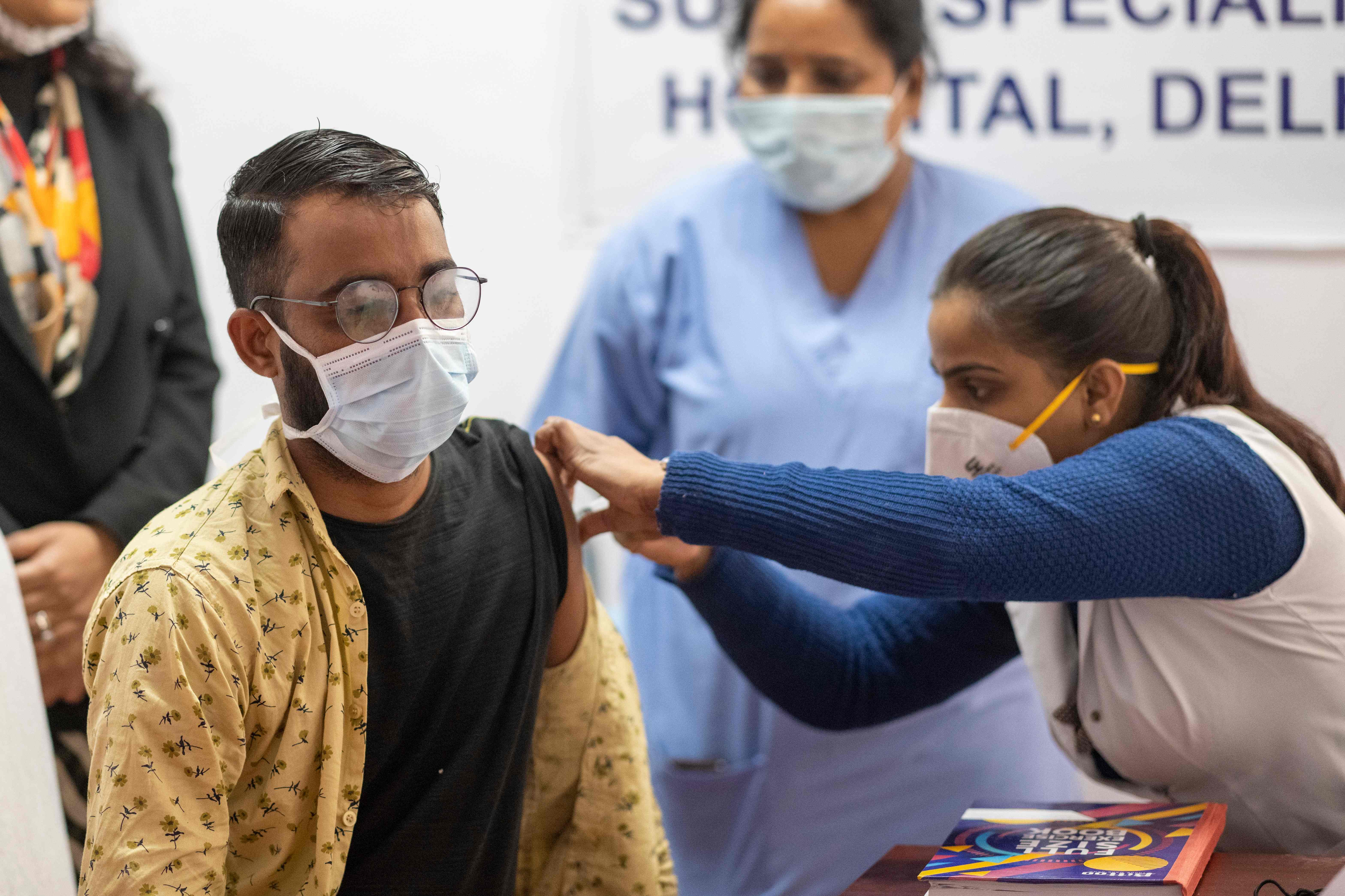 Puluhan Ribu Warga India Mangkir Vaksinasi Covid-19