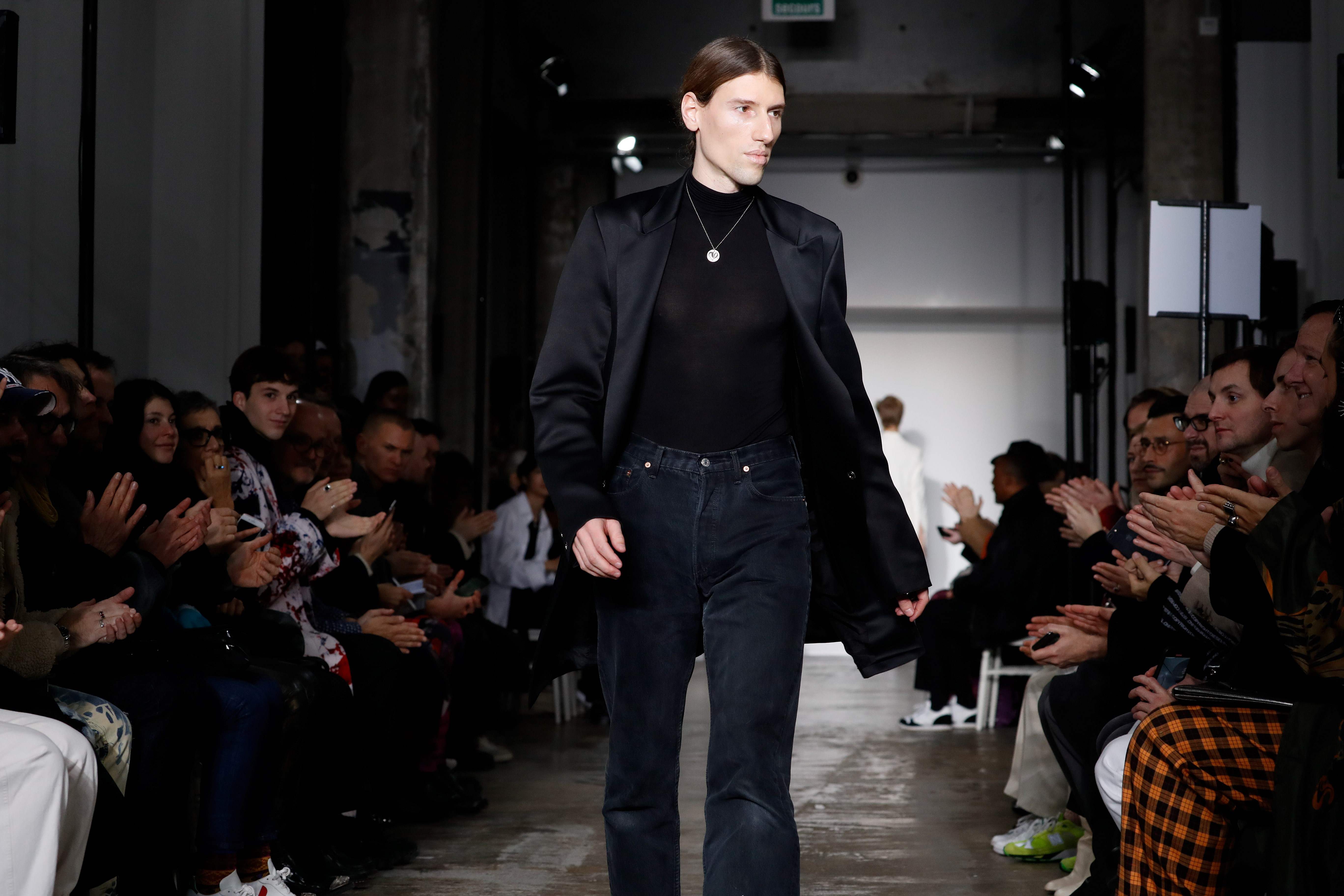 Perancang Ludovic de Saint-Sernin tampil dalam acara Paris Men's Fashion Week  tahun lalu