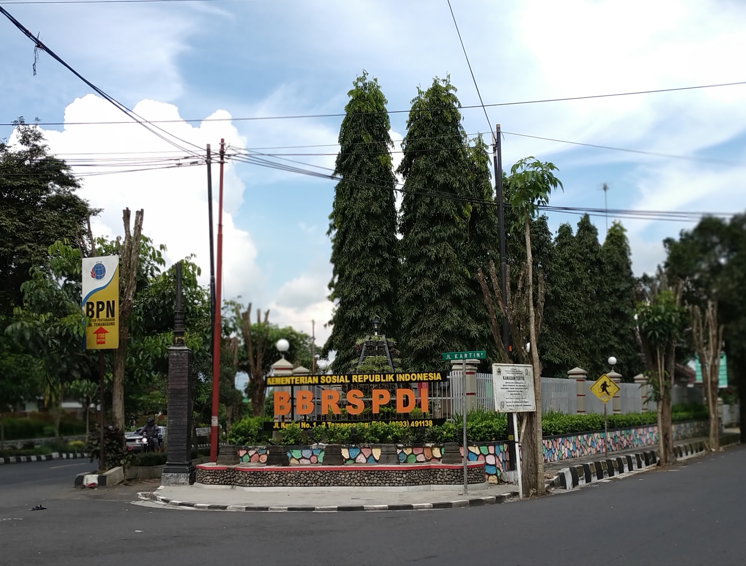 Kantor Balai Besar Rehabilitasi Sosial Penyandang Disabilitas Intelektual (BBRSPDI) Kartini Temanggung.