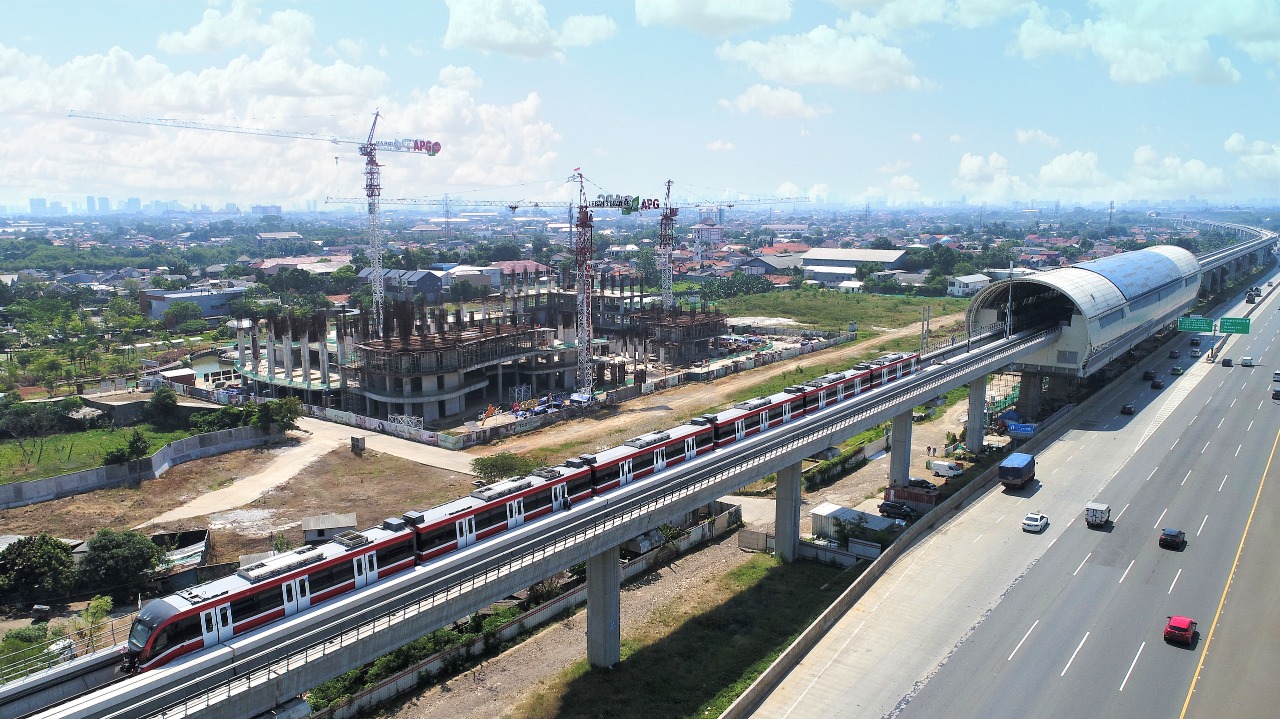 Proyek TOD ACP yang dikembangkan disamping stasiun LRT
