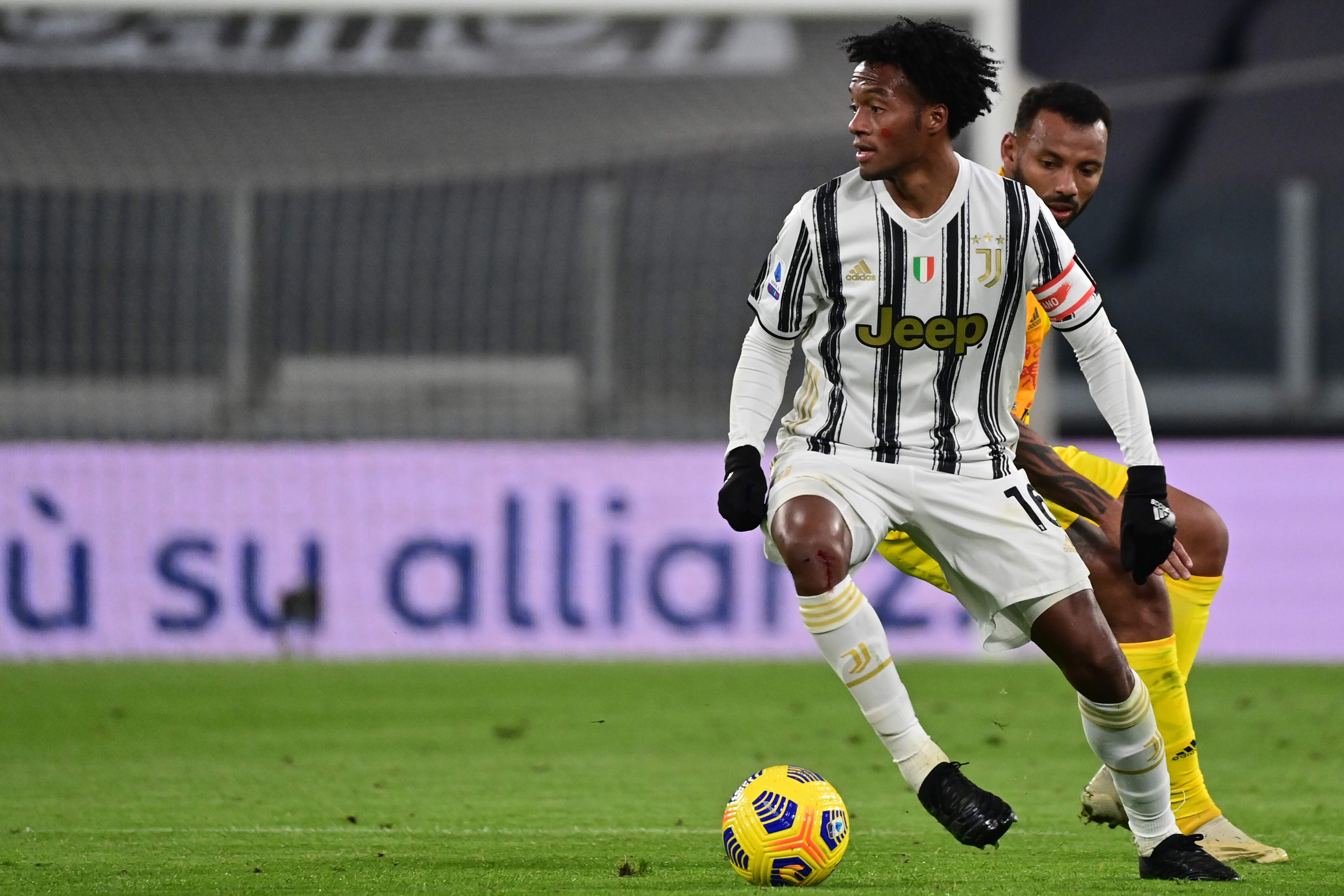 Permain tengah Juventus Juan Cuadrado telah sembuh dari Covid-19.  