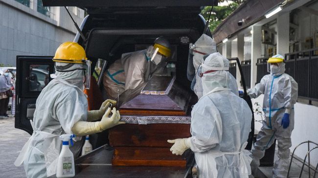 Data dari Tim Mitigasi Ikatan Dokter Indonesia (IDI) memperlihatkan  504 petugas kesehatan yang meninggal dunia akibat Covid-19.