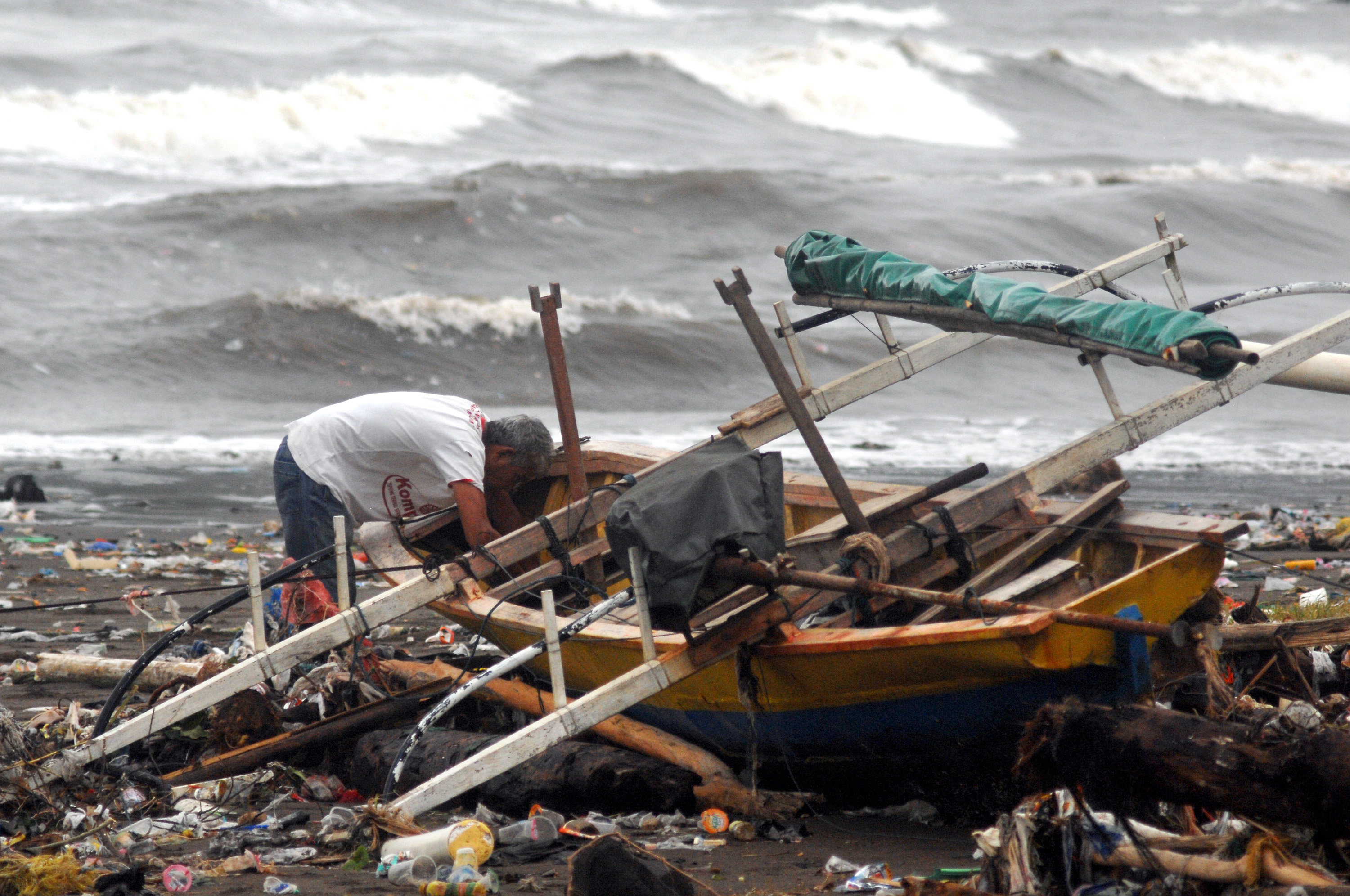 BNPB: Enam Orang Meninggal Akibat Banjir-Longsor di Manado