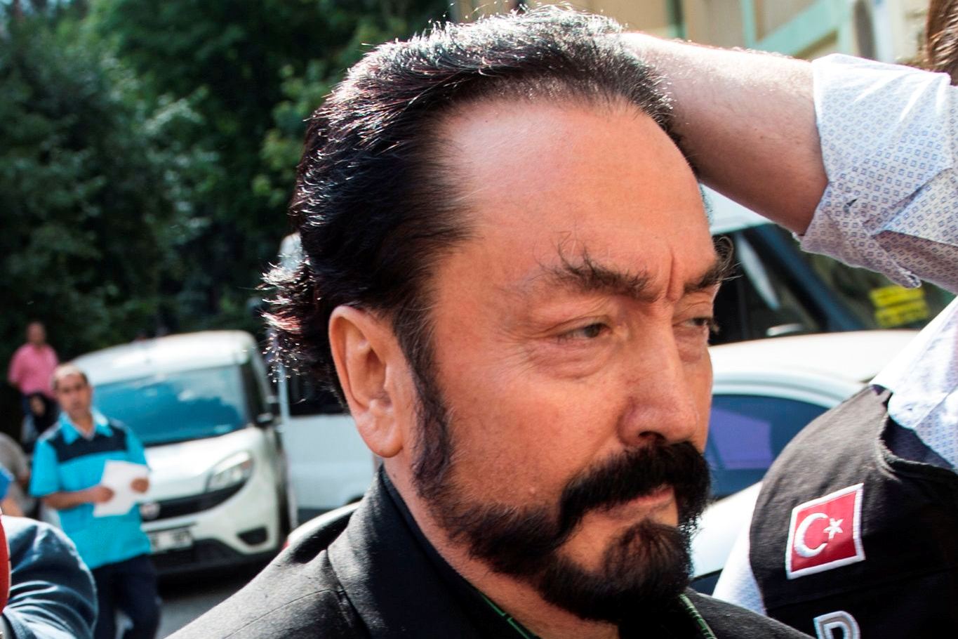 Adnan Oktar.