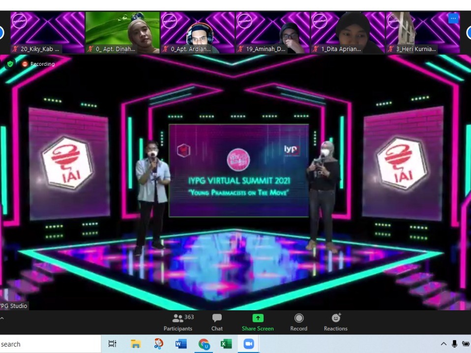 Kegiatan Meet & Greet dipandu MC dan dilakukan di main room, sebelum peserta dibagi ke breakout room sesuai minat.