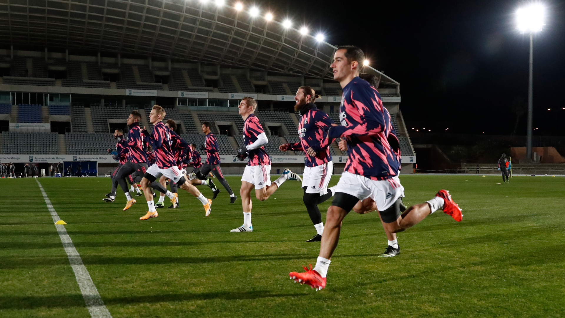 Para pemain Real Madrid berlatih menjelang laga semifinal Piala Super Spanyol melawan Athletic Bilbao.