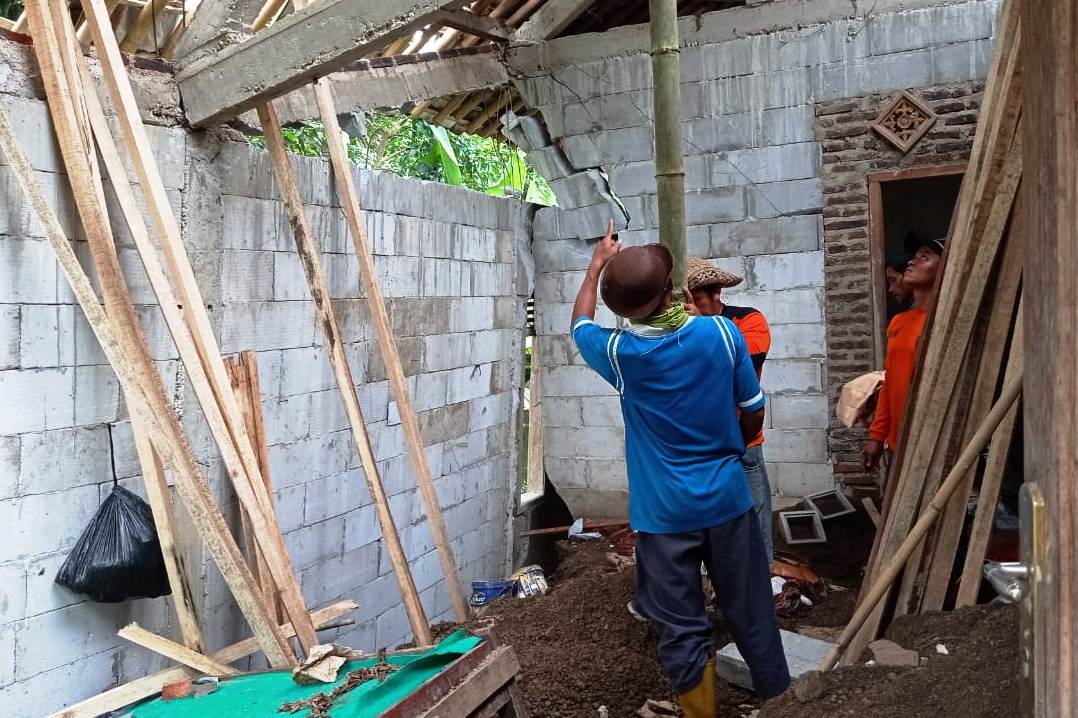 Tanah Bergerak di Brebes Belasan Rumah Rusak Warga Mengungsi
