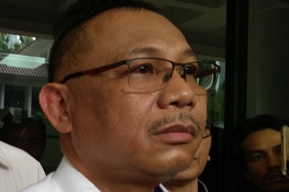  Akhyar Nasution.