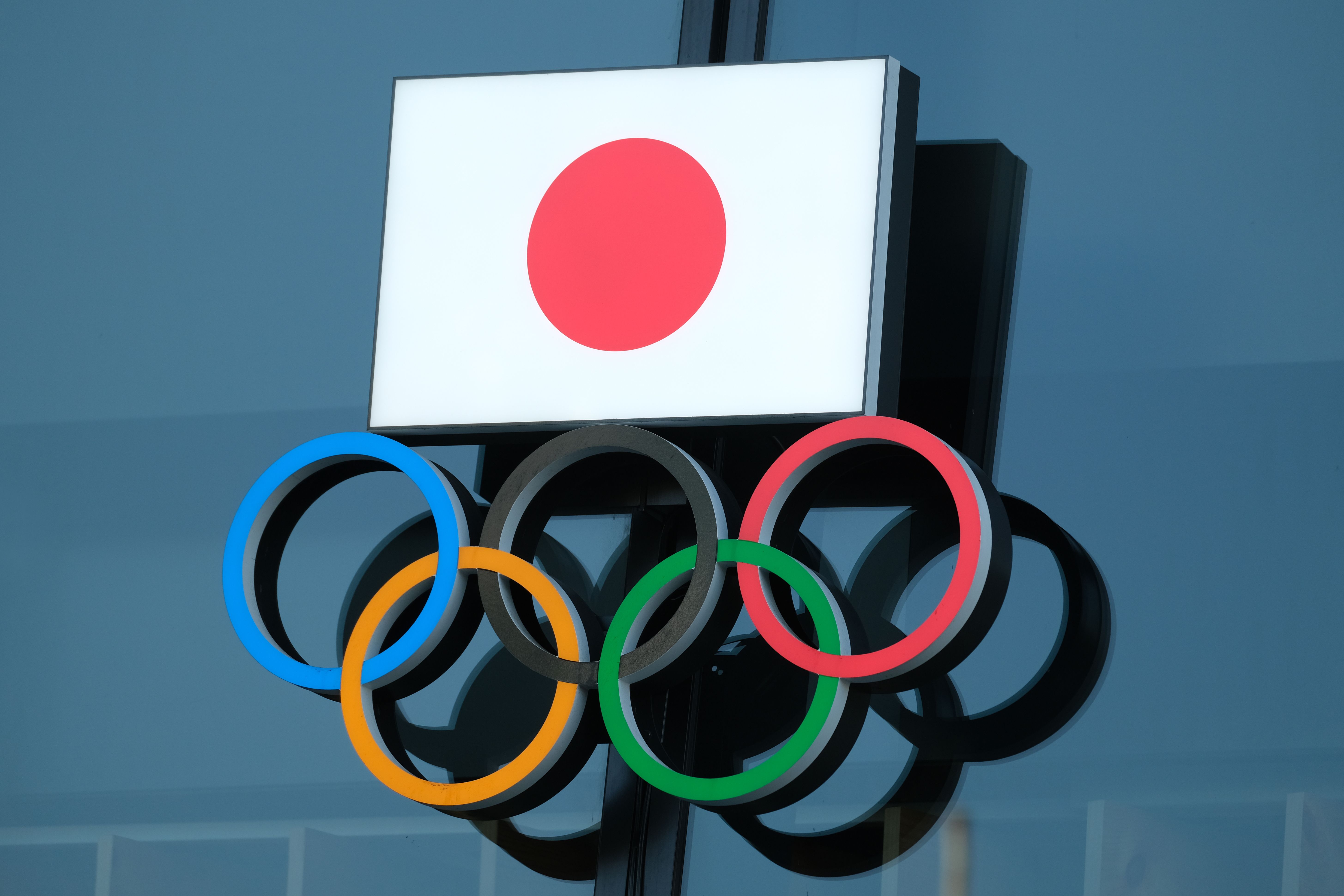 Logo Komite Olimpiade Jepang terlihat di Museum Olimpiade Jepang di Tokyo.