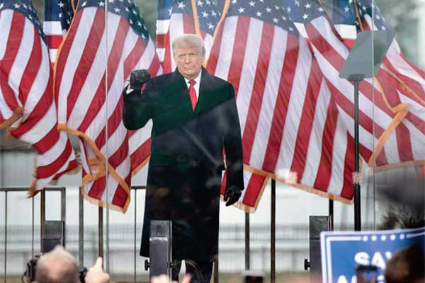 Kelompok Pebisnis Desak Pemecatan Trump