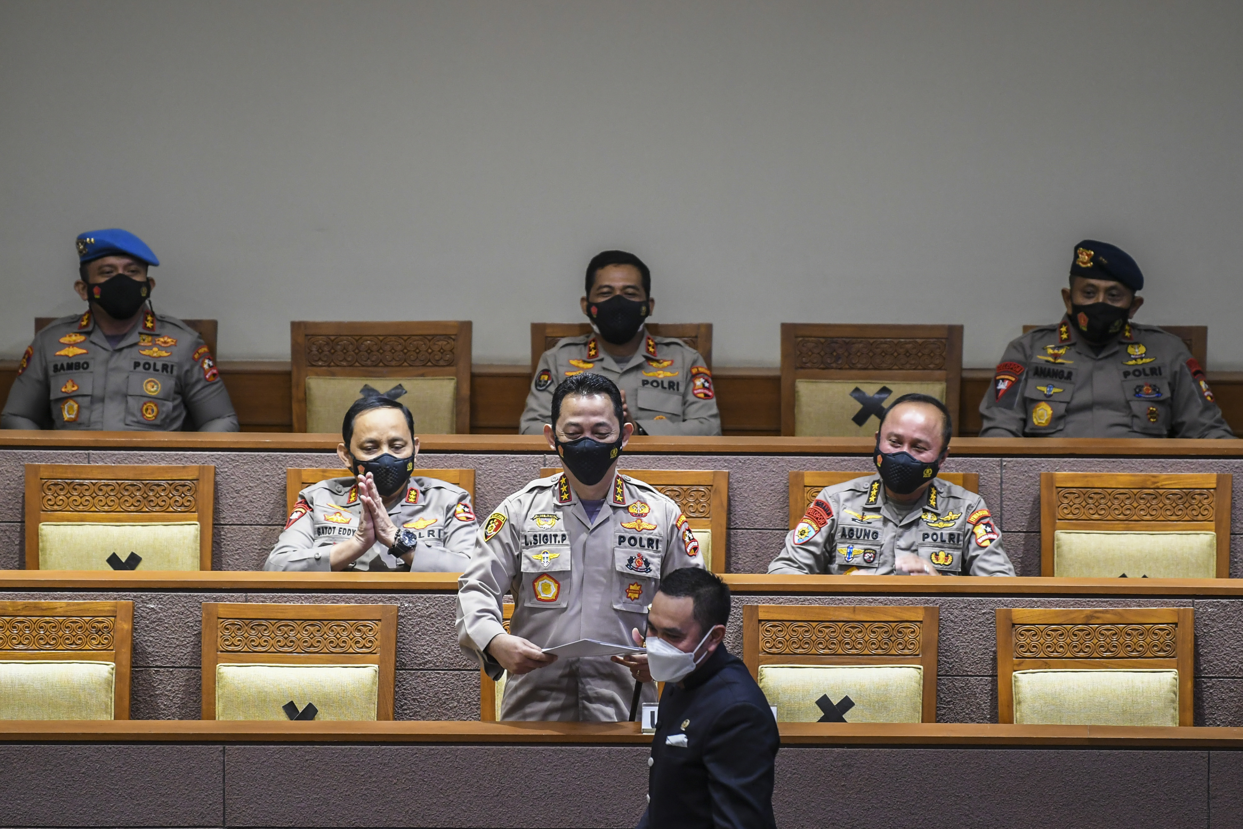 Calon Kapolri Komjen Listyo Sigit Prabowo saat mengikuti sidang paripurna di Kompleks Parlemen.