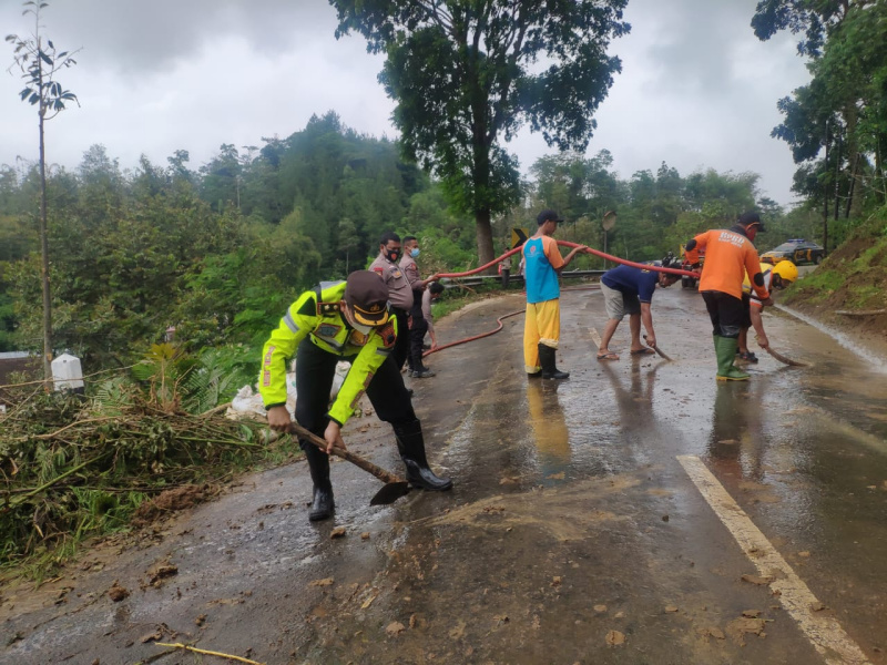 Sepanjang 2020, 42 Ribu Rumah Warga Rusak Akibat Bencana