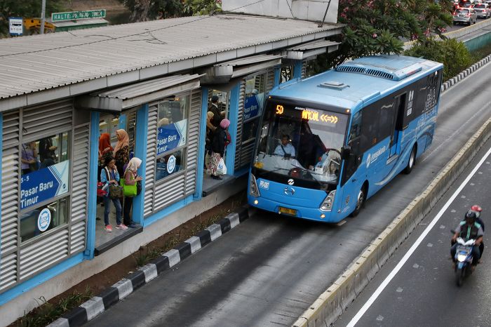 Transjakarta Tambah Tenaga Keamanan