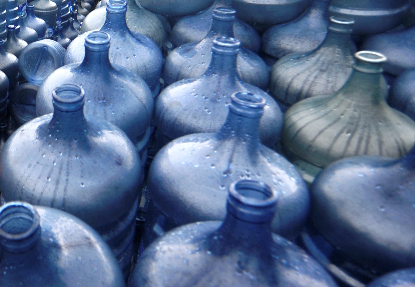 Kemasan galon air mineral yang mengandung BPA