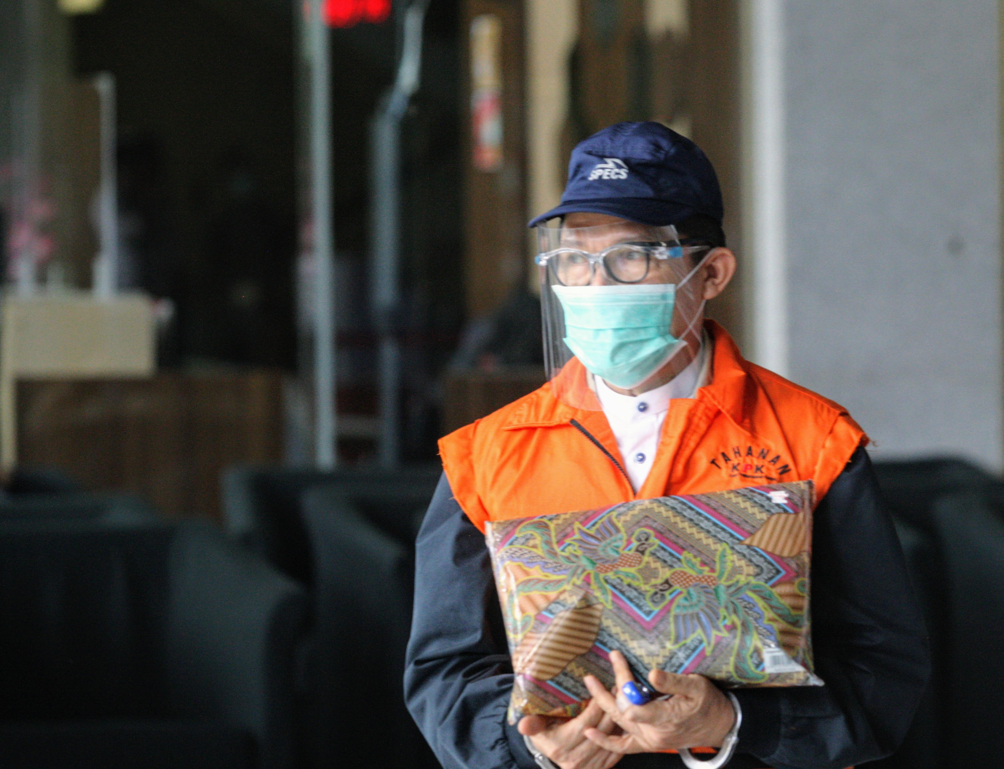 KPK Perpanjang Penahanan Wali Kota Dumai