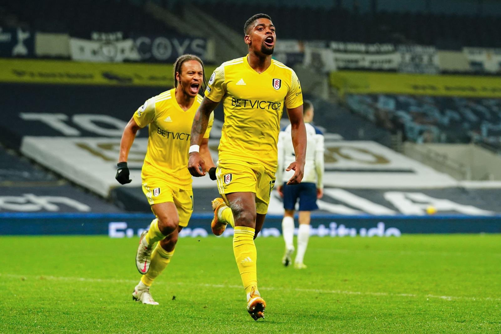 Gol Telat Fulham Sukses Bungkam Mourinho